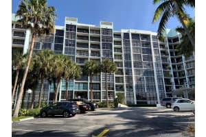 200 Leslie Dr, Hallandale Beach, FL 33009, Sold 09/17/21