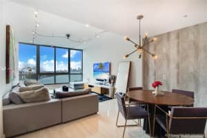 100 South Pointe Dr, Miami Beach, FL 33139, Sold 02/10/22