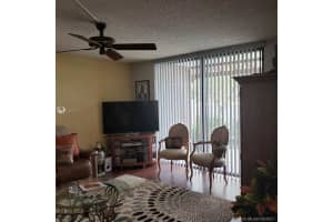 615 NW 210th St, Miami, FL 33169, Sold 06/08/21