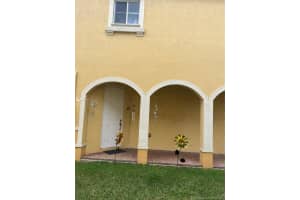 16630 SW 70th St, Miami, FL 33193, Sold 05/04/21