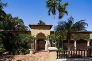 1385 N Biscayne Point Rd, Miami Beach, FL 33141, Sold 04/16/21