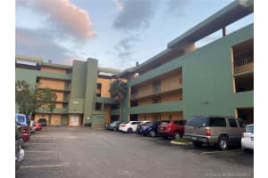 8821 W Flagler St, Miami, FL 33174, Sold 06/28/21