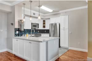 2421 NE 65th St, Fort Lauderdale, FL 33308, Sold 05/17/21