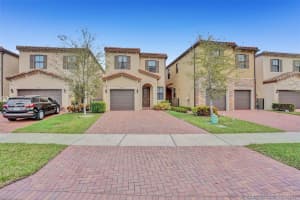 4919 NW 55th Pl, Tamarac, FL 33319, Sold 04/23/21