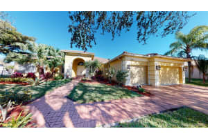 13871 SW 42nd St, Davie, FL 33330, Sold 04/26/21