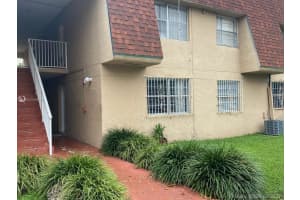 220 NW 107th Ave, Miami, FL 33172, Sold 04/14/21