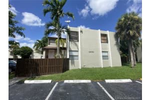 10030 NW 9th St Cir, Miami, FL 33172, Sold 04/14/21