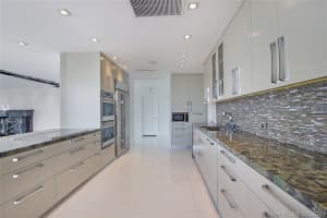 5500 Collins Ave, Miami, FL 33140, Sold 09/14/21