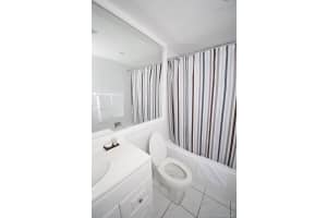 5445 Collins Ave, Miami Beach, FL 33140, Sold 12/13/21