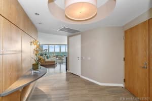 450 Alton Rd, Miami Beach, FL 33139, Sold 05/28/21