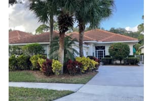 136 Lost Bridge Dr, Palm Beach Gardens, FL 33410, Sold 05/01/21