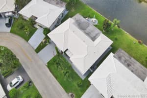 7421 NW 73rd Ave, Tamarac, FL 33321, Sold 04/20/21