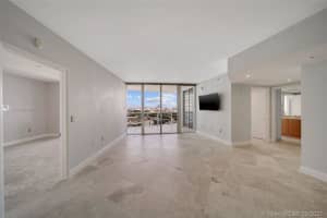 400 Alton Rd, Miami Beach, FL 33139, Sold 05/24/21