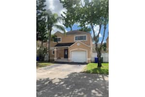 10210 NW 3rd St, Pembroke Pines, FL 33026, Sold 06/09/21
