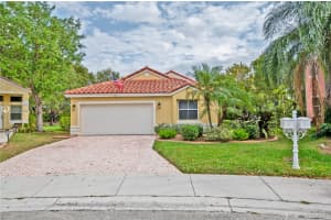 1076 Sequoia Ln, Weston, FL 33327, Sold 04/27/21