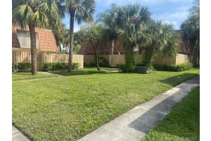 865 Blue Ridge Cir, West Palm Beach, FL 33409, Sold 10/15/21