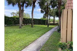 865 Blue Ridge Cir, West Palm Beach, FL 33409, Sold 10/15/21