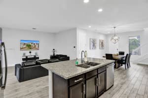 20975 NW 1st Dr, Pembroke Pines, FL 33029, Sold 04/27/21