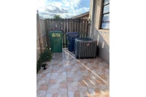 6713 NW 193rd Ln, Hialeah, FL 33015, Sold 05/25/21