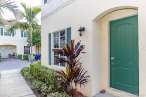 730 SW 1st Way, Pompano Beach, FL 33060, Sold 04/12/21