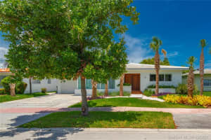 635 Fairway Dr, Miami Beach, FL 33141, Sold 06/11/21