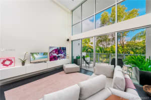 221 Jefferson Ave, Miami Beach, FL 33139, Sold 04/23/21