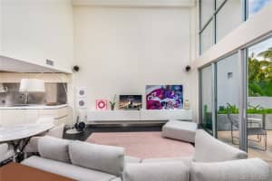 221 Jefferson Ave, Miami Beach, FL 33139, Sold 04/23/21