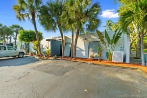 16430 Briar Patch Pl, Miami Lakes, FL 33014, Sold 04/19/21