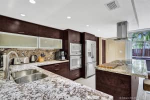 2304 NE 11th St, Hallandale Beach, FL 33009, Sold 04/27/21