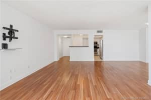 1420 Brickell Bay Dr #505c, Miami, FL 33131, Sold 04/02/21