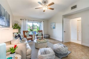 11923 SW 12th Ct, Davie, FL 33325, Sold 04/27/21
