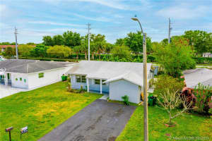 9708 NW 70th St, Tamarac, FL 33321, Sold 06/01/21