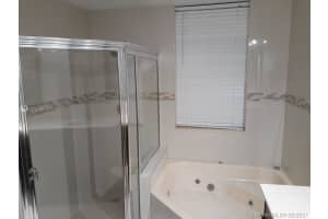 14725 Balgowan Rd, Miami Lakes, FL 33016, Sold 07/09/21