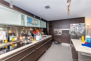 6000 Collins Ave, Miami Beach, FL 33140, Sold 07/23/21