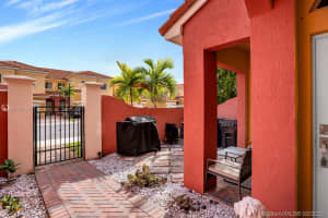 3513 NW 29th Ct, Lauderdale Lakes, FL 33311, Sold 04/23/21