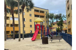 18 SW 82nd Ln, Miami, FL 33193, Sold 04/19/21