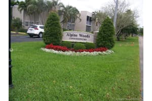 8528 Old Country Manor, Davie, FL 33328, Sold 04/23/21