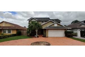 19041 NW 78th Ave, Hialeah, FL 33015, Sold 04/13/21