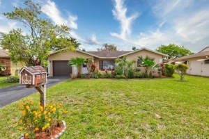 8102 NW 91st Ave, Tamarac, FL 33321, Sold 05/14/21