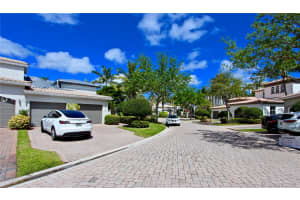 863 Spinnaker Dr, Hollywood, FL 33019, Sold 06/30/21