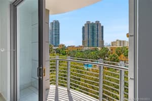 110 Washington Ave, Miami Beach, FL 33139, Sold 05/12/21