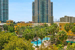 110 Washington Ave, Miami Beach, FL 33139, Sold 05/12/21