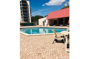 3201 N Country Club Dr, Aventura, FL 33180, Sold 05/13/21