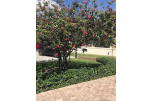 3201 N Country Club Dr, Aventura, FL 33180, Sold 05/13/21