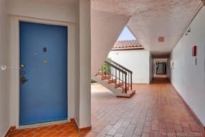 9417 Fontainebleau Blvd, Miami, FL 33172, Sold 06/07/21