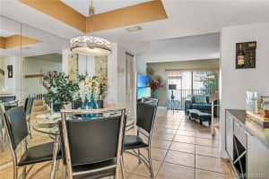 375 NW 86th Ct, Miami, FL 33126, Sold 04/30/21