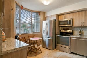 375 NW 86th Ct, Miami, FL 33126, Sold 04/30/21