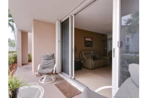 2721 Ocean Club Blvd, Hollywood, FL 33019, Sold 04/30/21