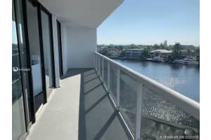 20515 E Country Club Dr, Aventura, FL 33180, Sold 04/30/21