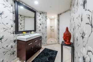 450 Alton Rd, Miami Beach, FL 33139, Sold 06/15/21
